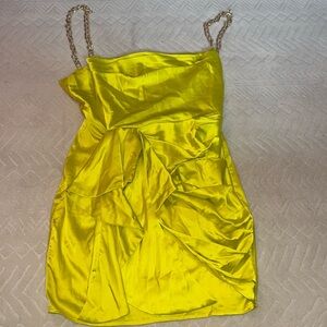 Luxxel Yellow Satin gold chain strap Dress size medium